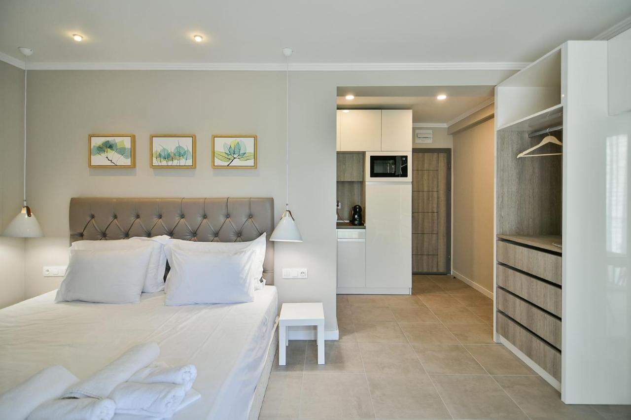 Sea Lounge Aparthotel Varna Bagian luar foto