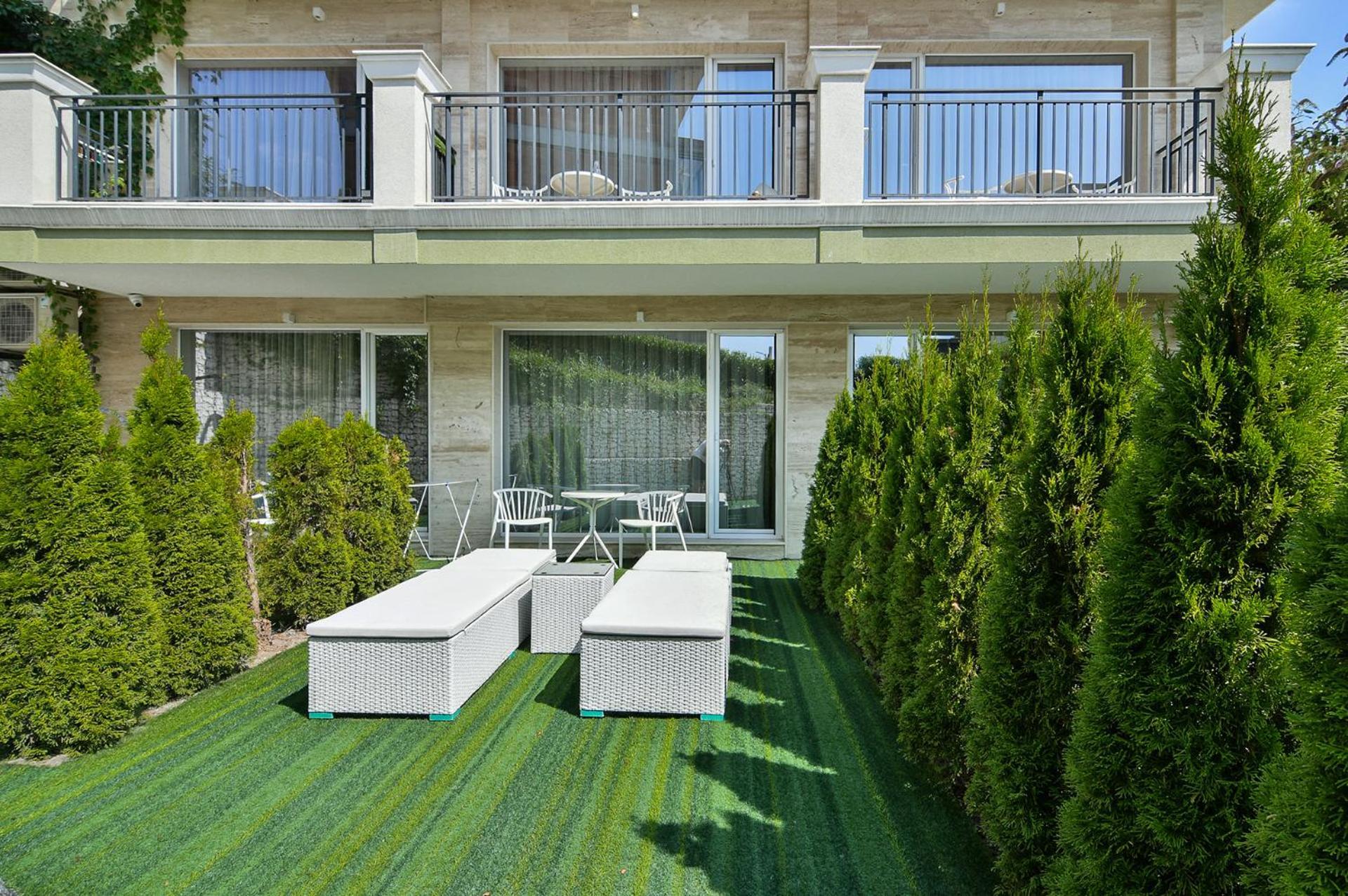 Sea Lounge Aparthotel Varna Bagian luar foto